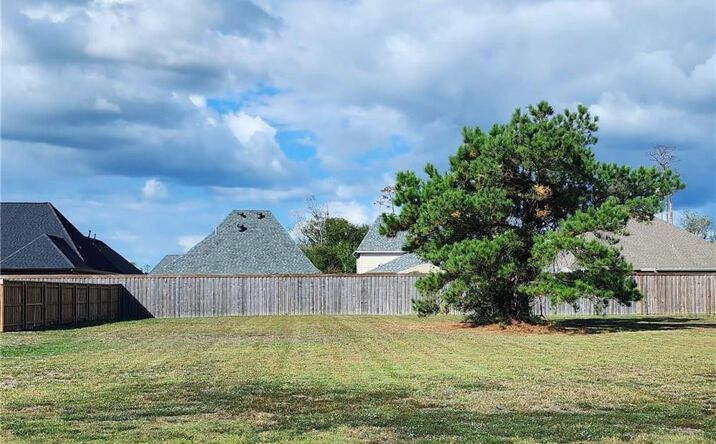 Pictures of Land property located at 0 Chiara Drive, Sulphur, LA 70663 for sales - image #1