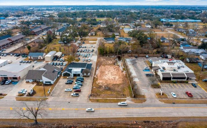 Pictures of Land property located at 213 W College Street, Lake Charles, LA 70605 for sales - image #1