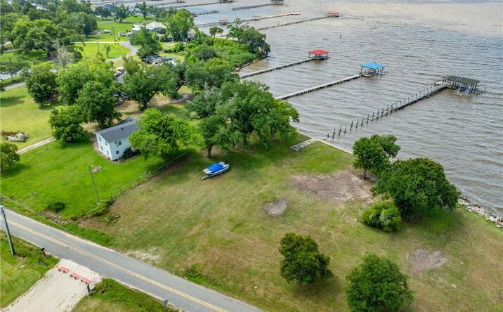 Pictures of Land property located at 371 Miguel Street, Lake Charles, LA 70607 for sales - image #1