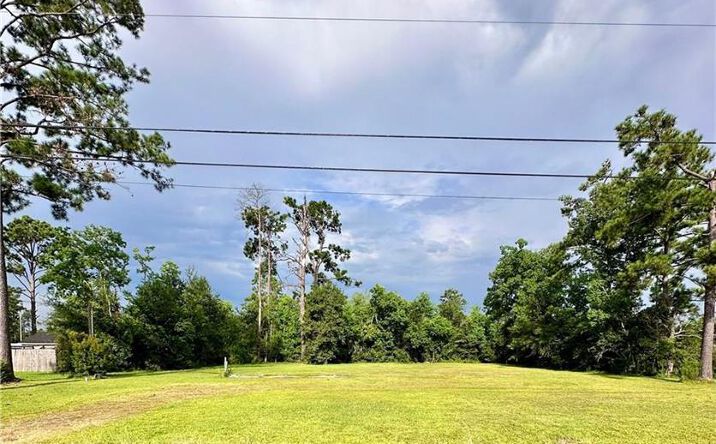 Pictures of Land property located at 1425 Holly Vale Drive, Lake Charles, LA 70611 for sales - image #1