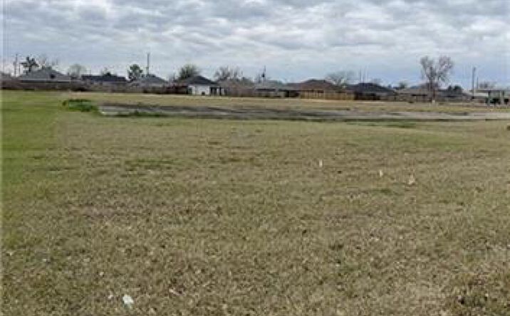 Pictures of Land property located at 0 Country Club Road, Lake Charles, LA 70605 for sales - image #1