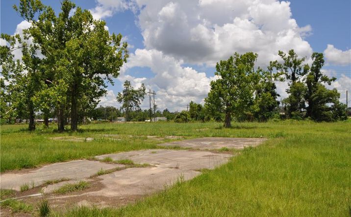 Pictures of Land property located at 1901 N Martin Luther King Highway, Lake Charles, LA 70601 for sales - image #1