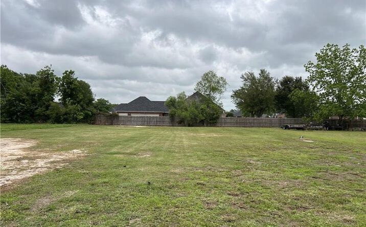 Pictures of Land property located at 5729 Nelson Road, Lake Charles, LA 70605 for sales - image #1