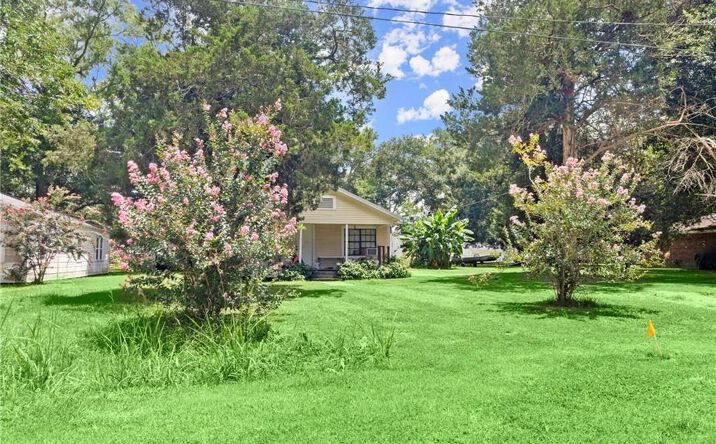 Pictures of Multifamily property located at 116 S 10th Street, Oberlin, LA 70655 for sales - image #1