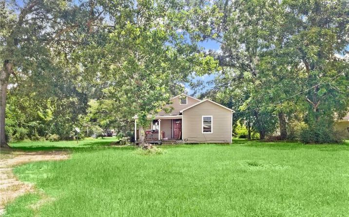 Pictures of Multifamily property located at 308 1st Avenue, Oberlin, LA 70655 for sales - image #1