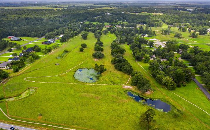Pictures of Land property located at 2300 Bonvie Drive, Sulphur, LA 70663 for sales - image #1