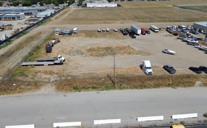 Pictures of Land property located at 1309 S Juanita St, Hemet, CA 92543 for sales - image #1