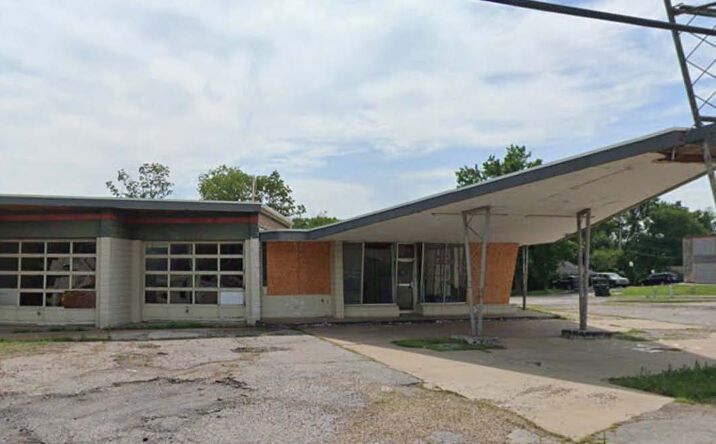 Pictures of Retail, Multifamily, Office property located at 8139 Metcalf Ave, Overland Park, KS 66204 for sales - image #1