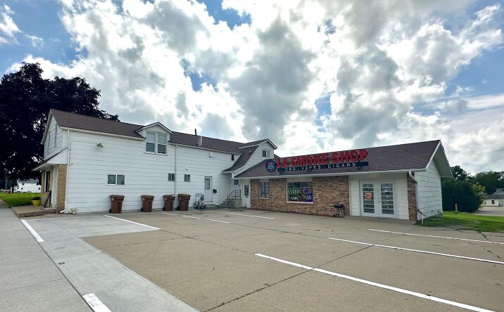 Pictures of Retail, Office, Land property located at 705 West Street, Grinnell, IA 50112 for sales - image #1