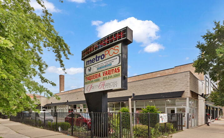 Pictures of Retail property located at 700 E 47th Street, Chicago, IL 60653 for sales - image #1