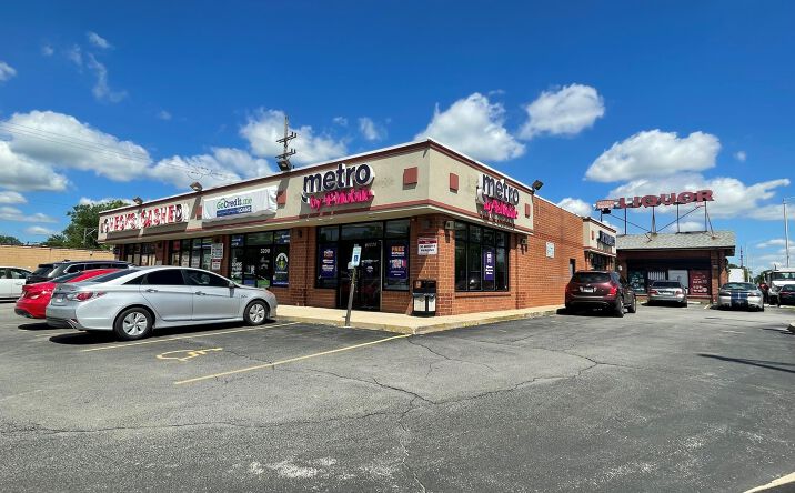 Pictures of Retail property located at 3200 W 159th Street, Markham, IL 60428 for sales - image #1