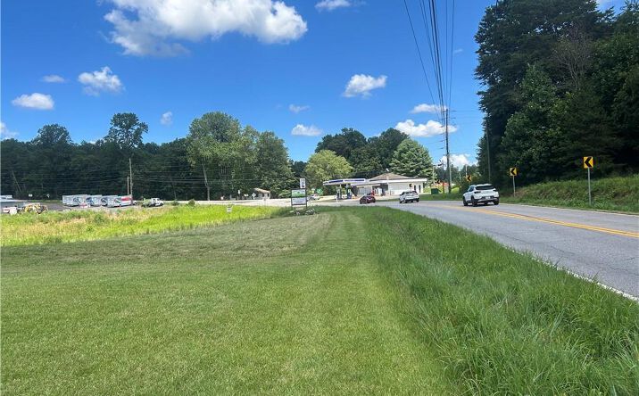 Pictures of Business for Sale property located at 4039 Highway 19 N, Dahlonega, GA 30533 for sales - image #1