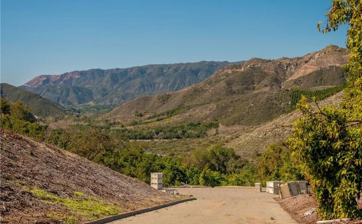 Pictures of Land property located at 15 Camaron, Temecula, CA 92590 for sales - image #1
