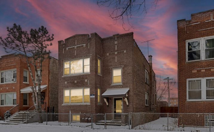 image of property at 7204 S CORNELL AVE Chicago IL 60649-2803
