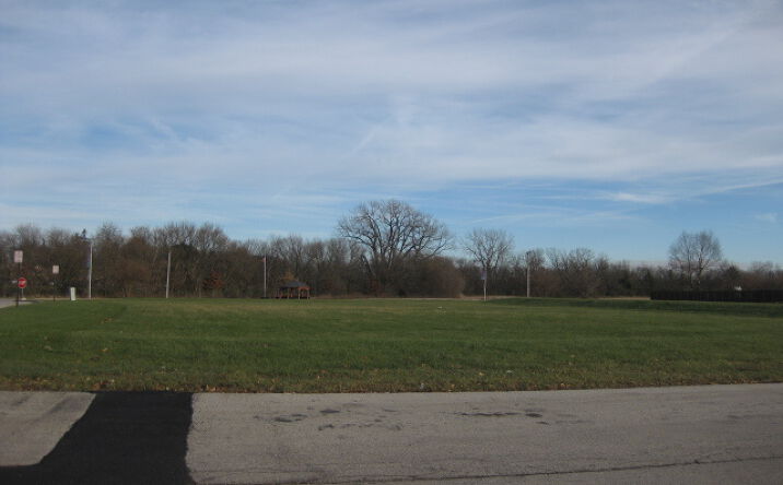 Pictures of Land property located at LOT 37 W Oak Knoll Drive, Hampshire, IL 60140 for sales - image #1