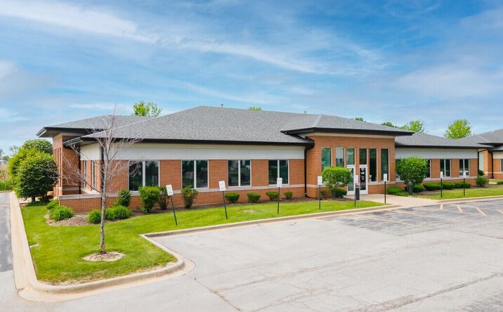 Pictures of Office, Multifamily property located at 8041 186th Street A, Tinley Park, IL 60487 for sales - image #1