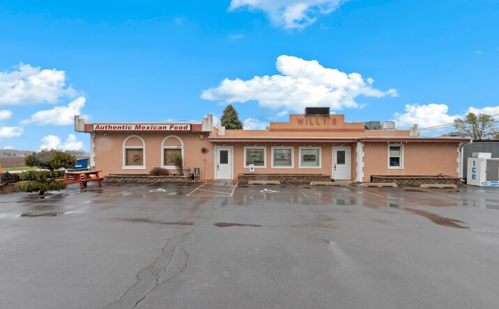 Pictures of Mixed Use property located at 3210 W 4th Street, Sterling, IL 61081 for sales - image #1