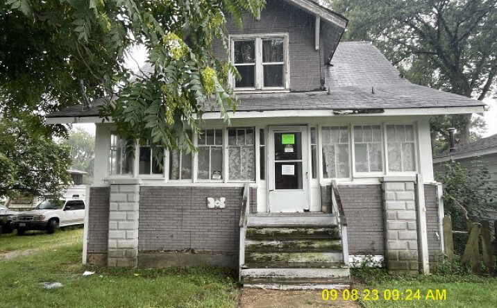 Pictures of Multifamily property located at 305 River Oaks Drive, Calumet City, IL 60409 for sales - image #1