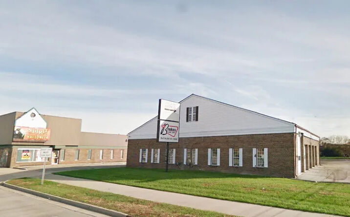 Pictures of Retail property located at 2810-2840 Rochester Rd, Troy, MI 48083, 2850 Rochester Rd, Troy, MI 48083 for sales - image #1