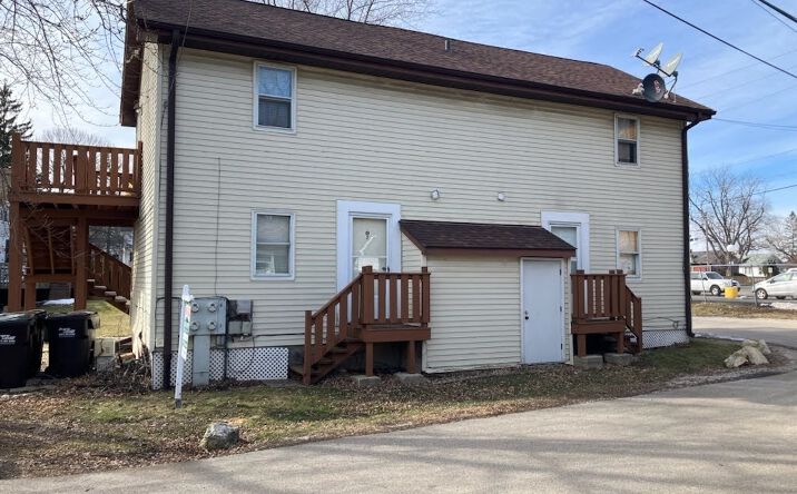 image of property at 108 ROOSEVELT AVE Wauconda IL 60084-1875