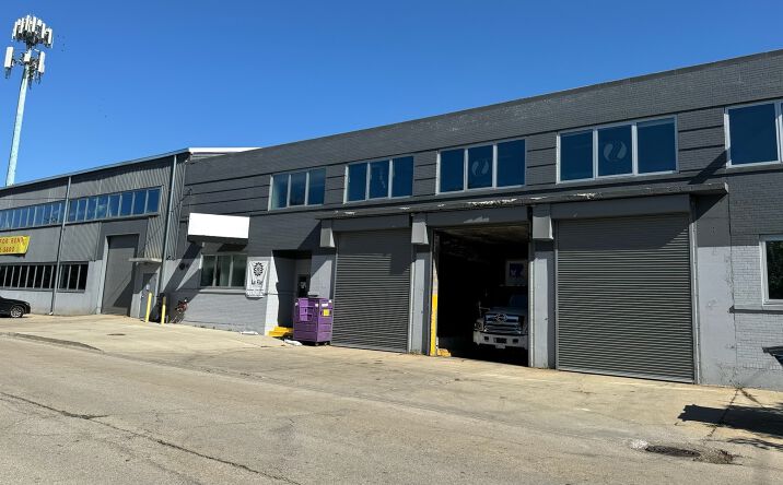 Pictures of Retail, Industrial property located at 4711 N Lamon Avenue, Chicago, IL 60630 for sales - image #1