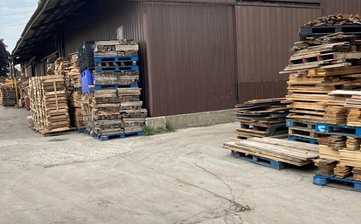 Pictures of Retail, Industrial property located at 4600 W Armitage Avenue, Chicago, IL 60639 for sales - image #1