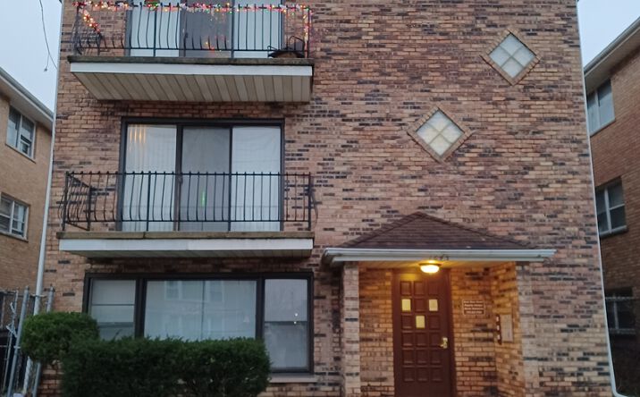image of property at 1645 HARBOR AVE APT 2 Calumet City IL 60409-1620