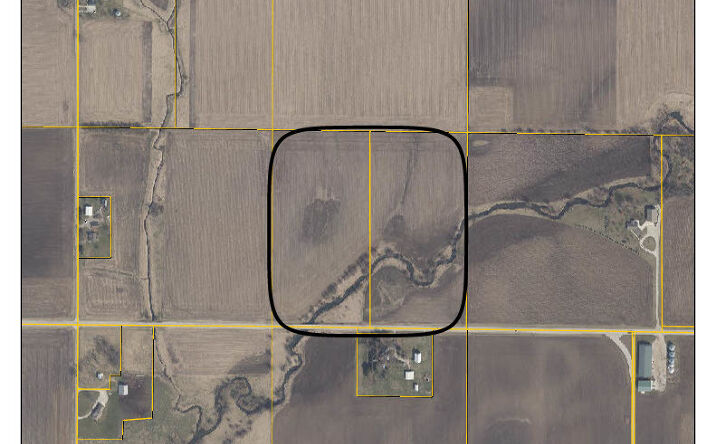 Pictures of Land property located at 34925 E 200 North Road, Farmer City, IL 61842 for sales - image #1