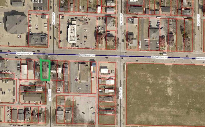 Pictures of Land property located at 1230 Broadway, Quincy, IL 62301-2812 for sales - image #1