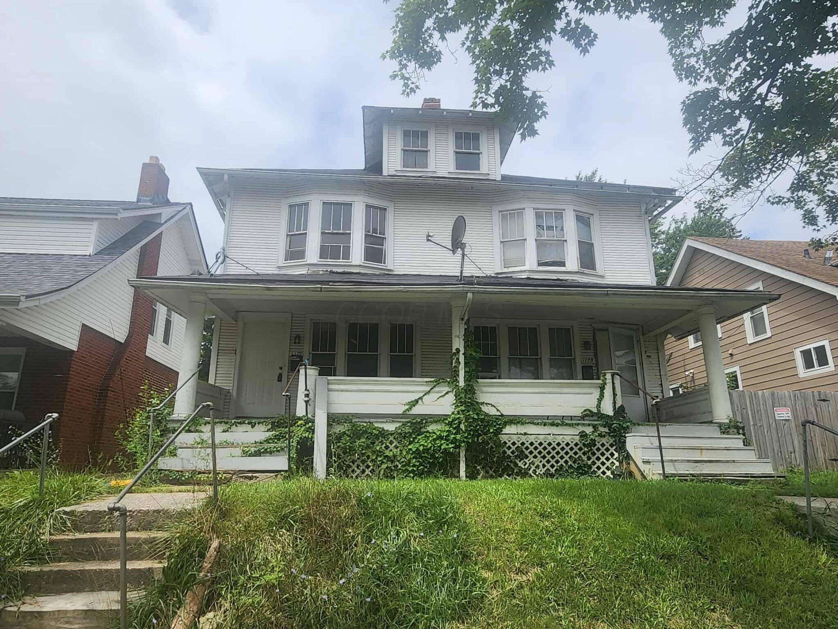 1175 Oakwood Ave  