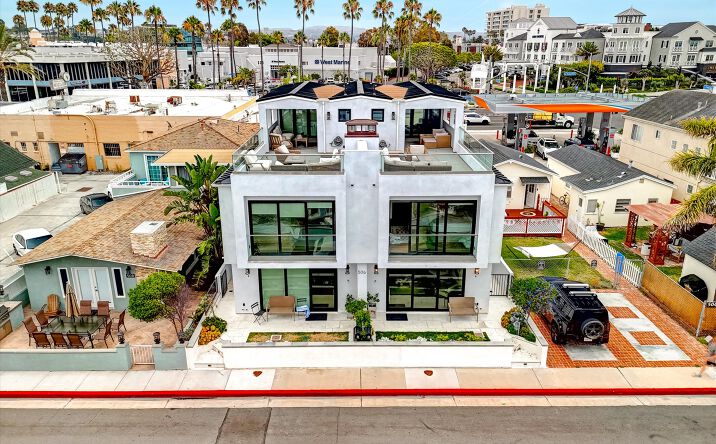 Pictures of Multifamily property located at 506 Clubhouse Avenue, Newport Beach, CA 92663 for sales - image #1