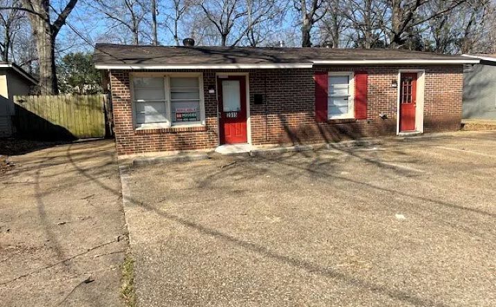 Pictures of Office property located at 2915 Chestnut St, Montgomery, AL 36107 for sales - image #1