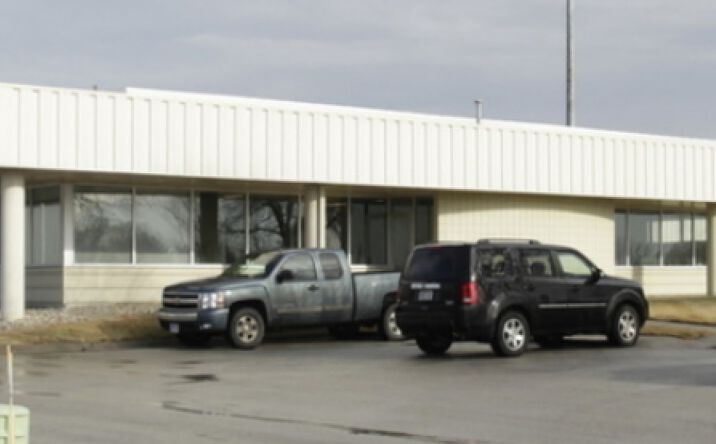 Pictures of Industrial property located at 828 Crown Point Ave, Omaha, NE 68110 for comps - image #1