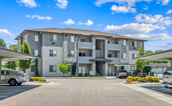 Pictures of Multifamily property located at 3128 E. Victory Rd, Nampa, ID 83687 for sales - image #1