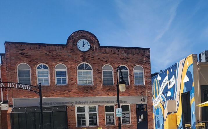 Pictures of Office, Retail property located at 10 N Washington St, Oxford, MI 48371 for sales - image #1