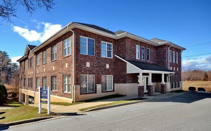 Pictures of Office property located at 120 Chadwick Square Ct UNIT A, Hendersonville, NC 28739 for sales - image #1