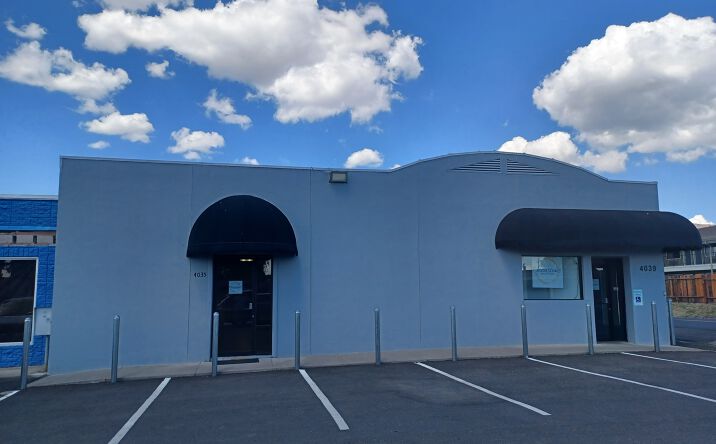 Pictures of Mixed Use, Office, Retail property located at 4035 S 6th St, Klamath Falls, OR 97603 for sales - image #1