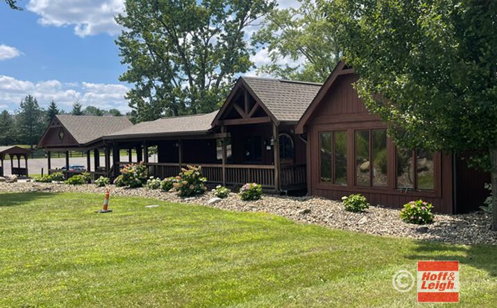 Pictures of Retail property located at 335 S Main St, Munroe Falls, OH 44262 for sales - image #1