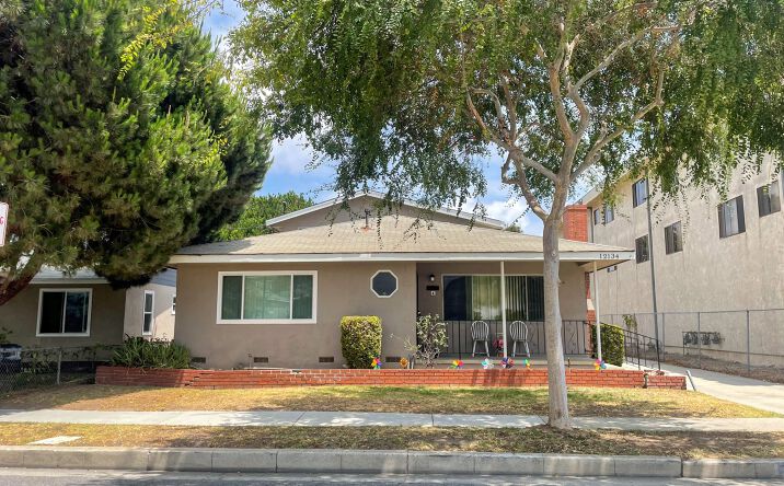 image of property at 12134 GREVILLEA AVE Hawthorne CA 90250-3729