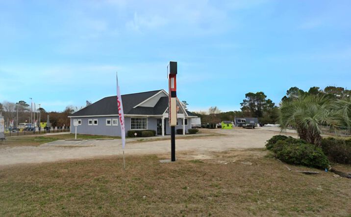 Pictures of Retail, Office, Land property located at 4434 Long Bch Rd, Southport, NC 28461 for sales - image #1