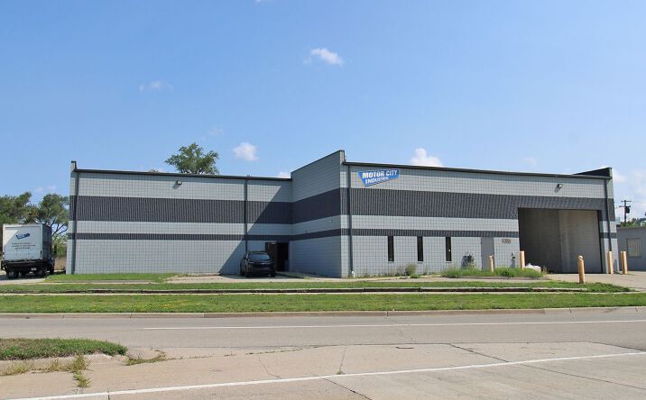 Pictures of Industrial property located at 1577 E 10 Mile Rd, Madison Heights, MI 48071 for sales - image #1