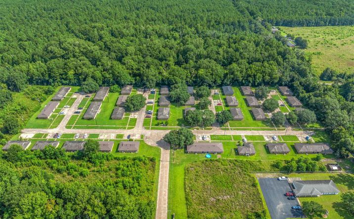 Pictures of Multifamily property located at 703 Mallard St Street, Kinder, LA 70648 for sales - image #1