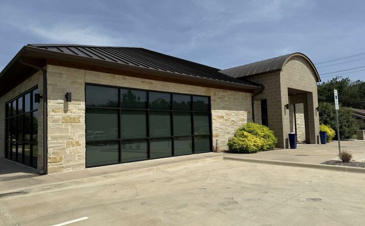 Pictures of Office property located at 2212 Emery St, Denton, TX 76201 for sales - image #1