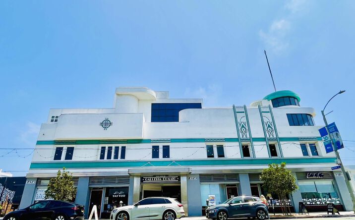 Pictures of Retail, Office property located at 2525 Main St, Santa Monica, CA 90405 for sales - image #1