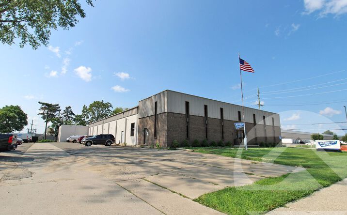 Pictures of Industrial property located at 1600 E 10 Mile Rd, Hazel Park, MI 48030 for sales - image #1