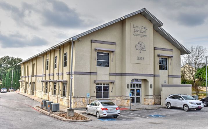 Pictures of Office, Retail property located at 11515 Toepperwein Rd, San Antonio, TX 78233 for sales - image #1