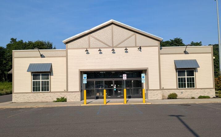 Pictures of Mixed Use, Office, Retail property located at 1162 Broadway, Esopus, NY 12429 for sales - image #1