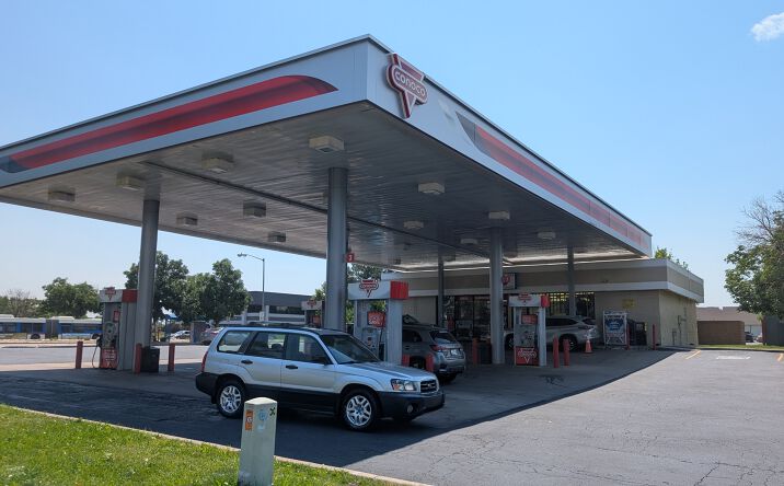 Pictures of Retail property located at 14490 E 6th Ave, Aurora, CO 80011 for sales - image #1