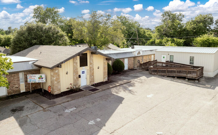 Pictures of Office, Special Purpose property located at 2000 N 25th St, Waco, TX 76707 for sales - image #1