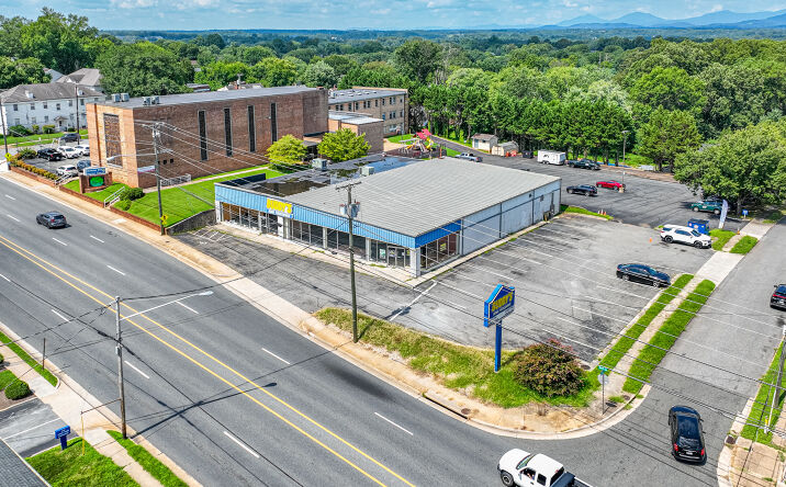 Pictures of Retail property located at 5205 Fort Ave, Lynchburg, VA 24502 for sales - image #1